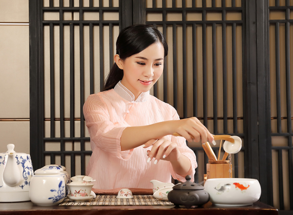 经常去广州番禺靠谱男士会馆，这家私藏已久的店推荐给你