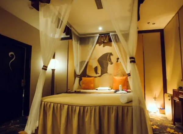 广州番禺休闲会所环境风采（一）